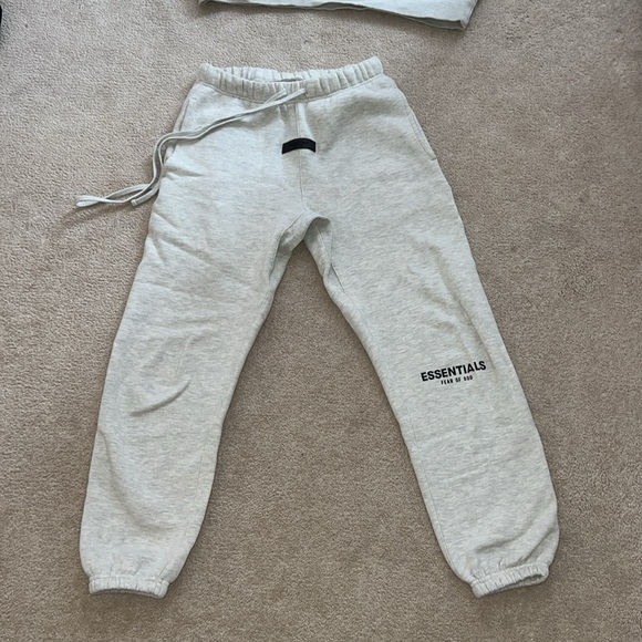 Essentials sweat set - Picture 3 of 5